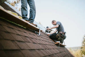 Local Roofers in Kent Woodlands, CA